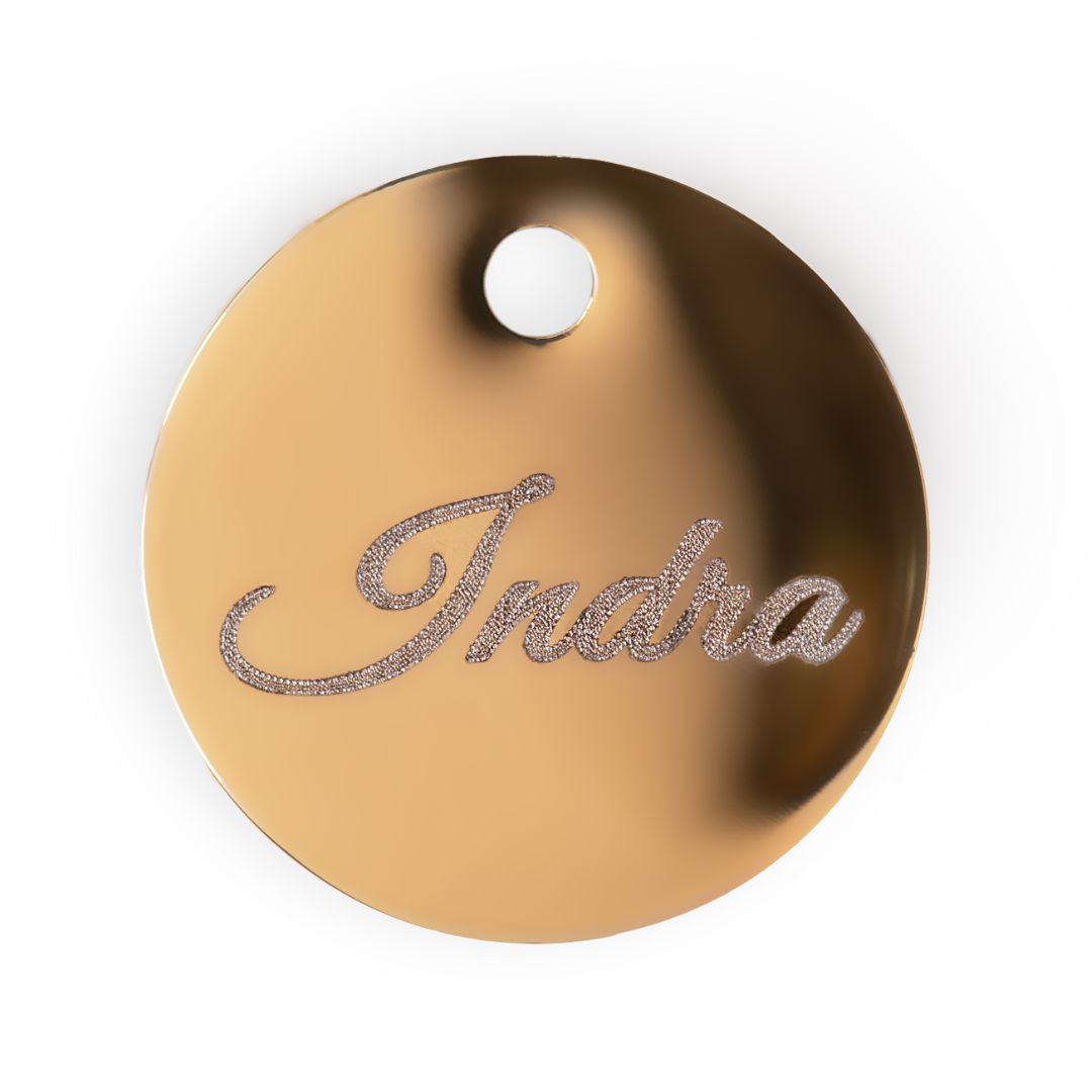 Locket with personalized engraving