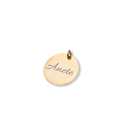 Locket with personalized engraving