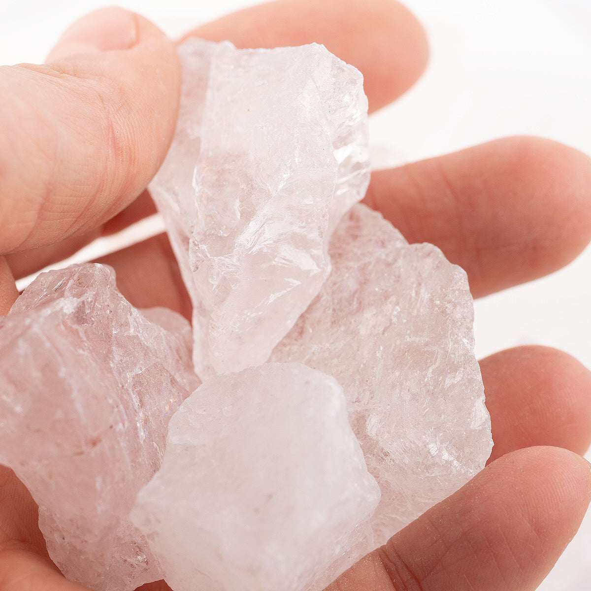 Akmens simboliski saistīts ar tīrību, fokusu un harmoniju.