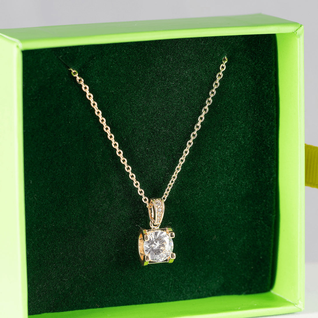 Kaklarota ar kristāliem 'AMANDA'