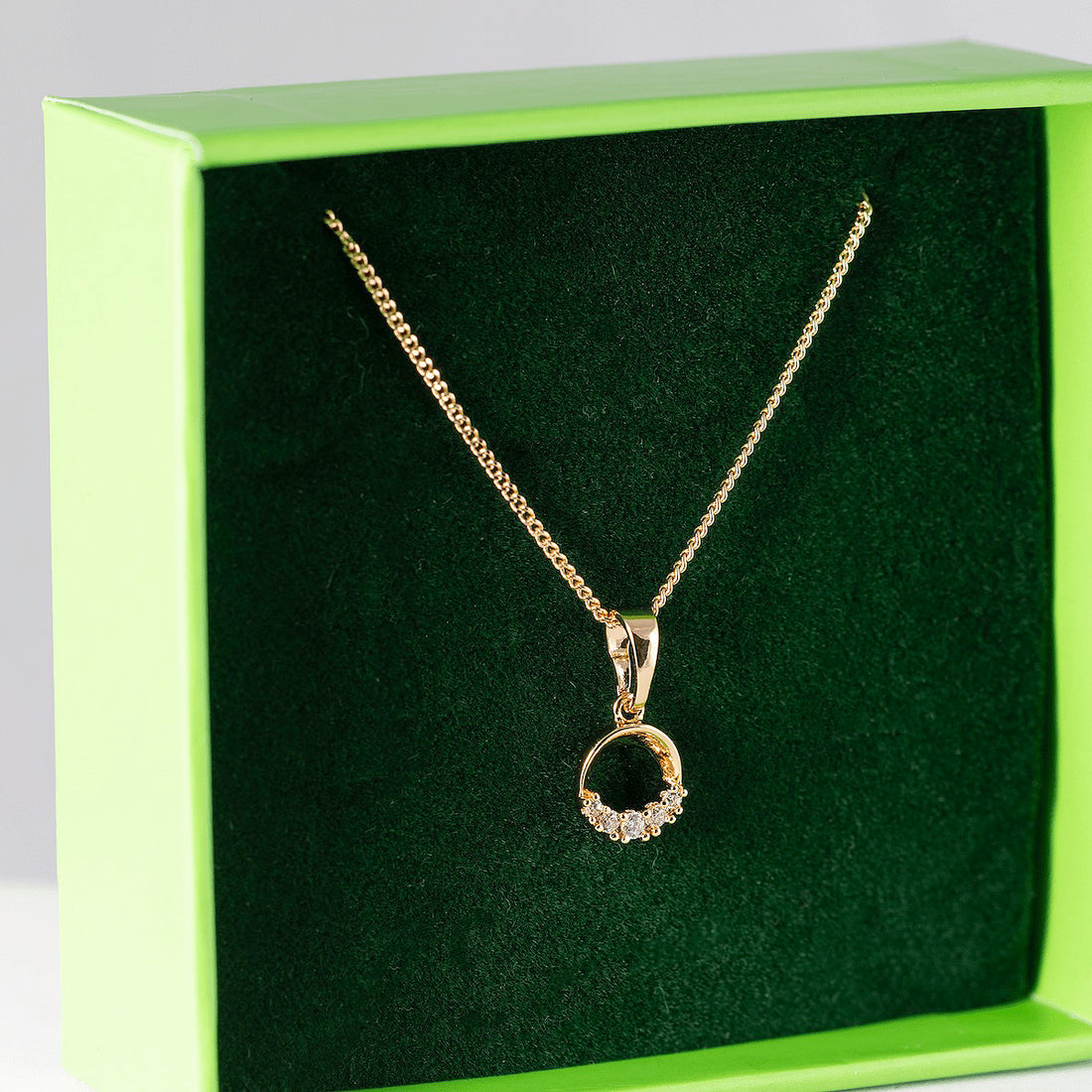 Kaklarota ar kristāliem 'VAIRA'