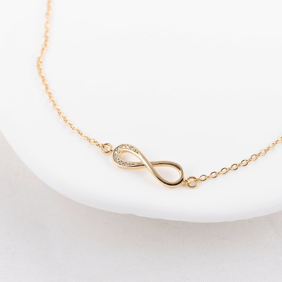 Antialerģiska rokas ķēdīte 'KARINA'