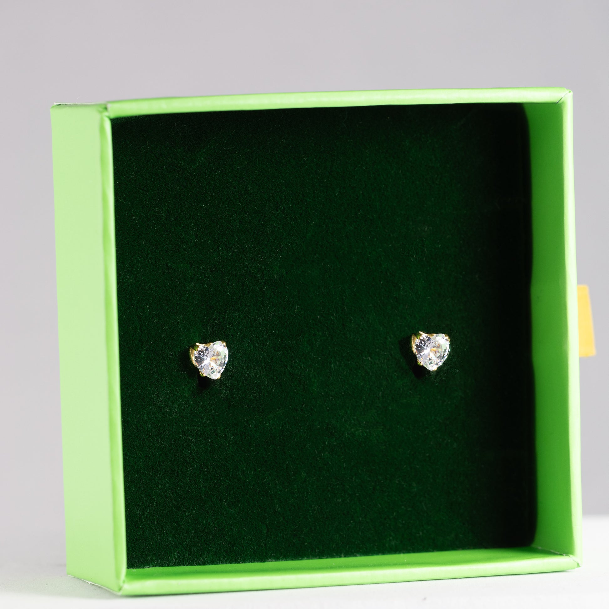 Bērnu nagliņauskari 'Kristālu sirsniņas' ar aizspiežamu aizmugurīti