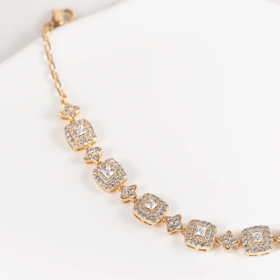 Rokassprādze ar kristāliem 'DIĀNA'