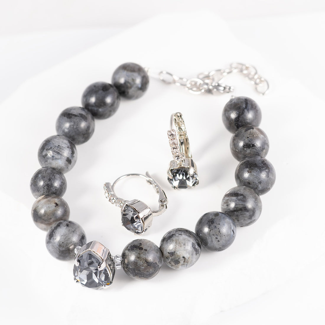 Жемчужный браслет с каплями