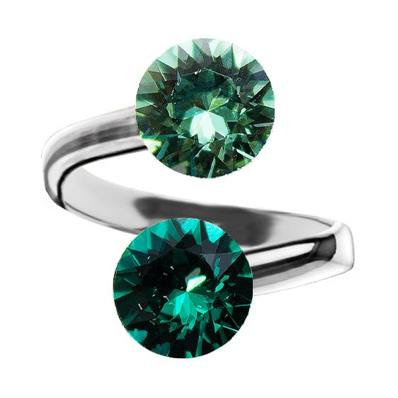Sudrabots  gredzens ar emeralda un erinite kristālu